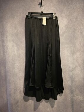 Max Studio Black Asymmetrical Skirt Size Medium NWT